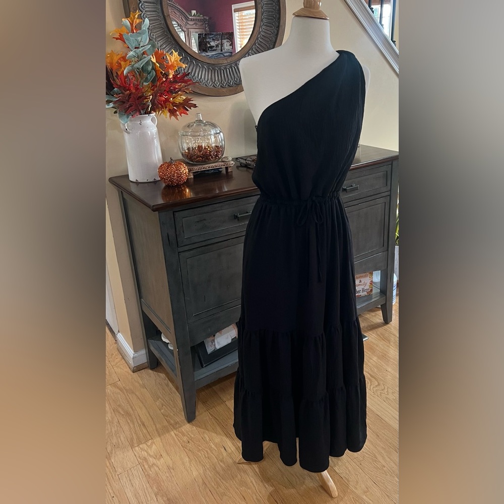 Women’s Max Studio one shoulder Dress size small